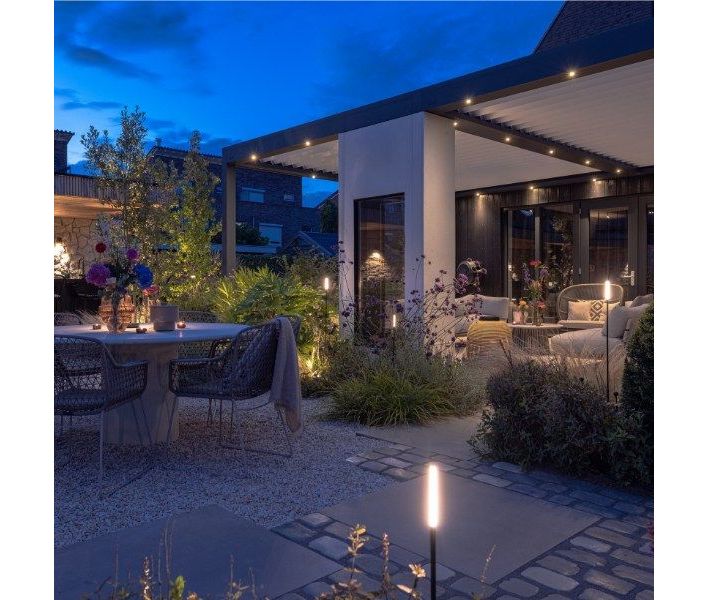 BREEZE OUTDOOR LIGHTING: HOW THE BREATHING LIGHT EFFECT TRANSFORMS YOUR OUTDOOR SPACE