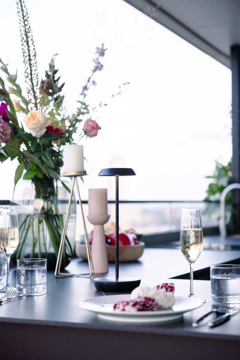 SWAY TABLE — photo 5