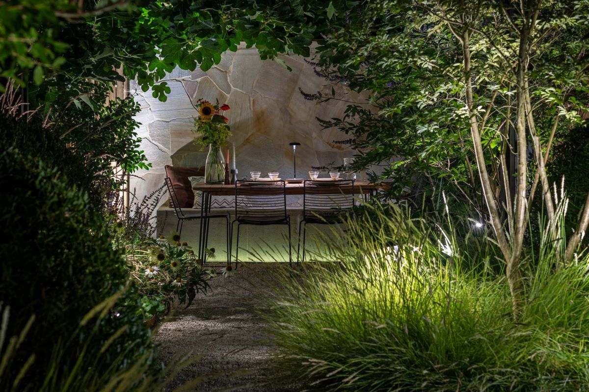 SWAY TABLE — photo 7