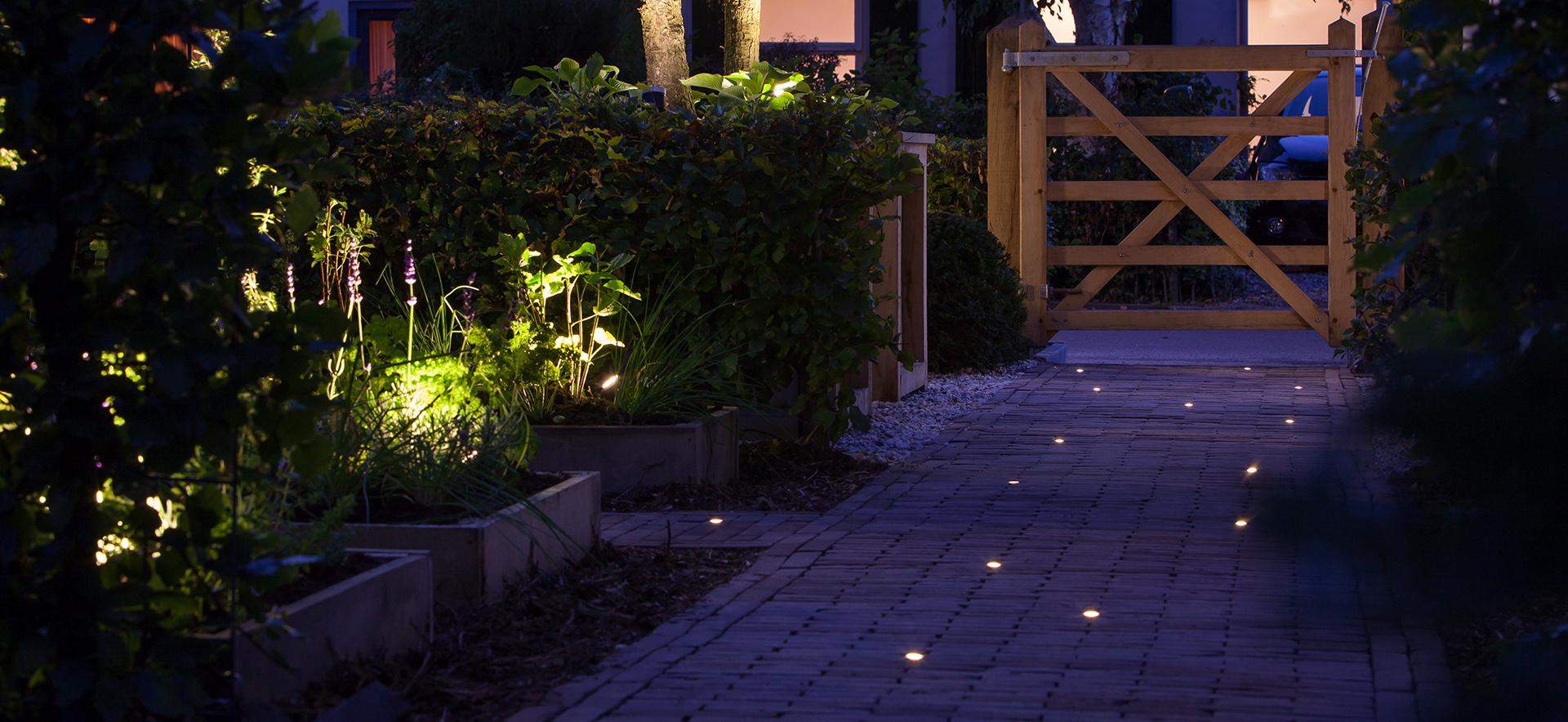 en tuinpad verlichten - Buitenverlichting ideeën | in-lite